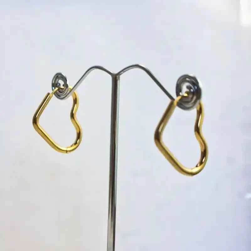 Boucles d’oreilles créoles cœur – Acier inoxydable doré - Reunivente.re