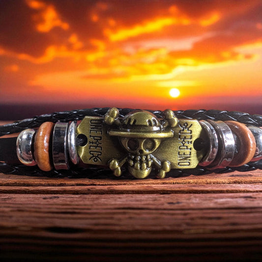 Bracelet en cuir tressé avec pendentifs métalliques inspirés de l'univers manga