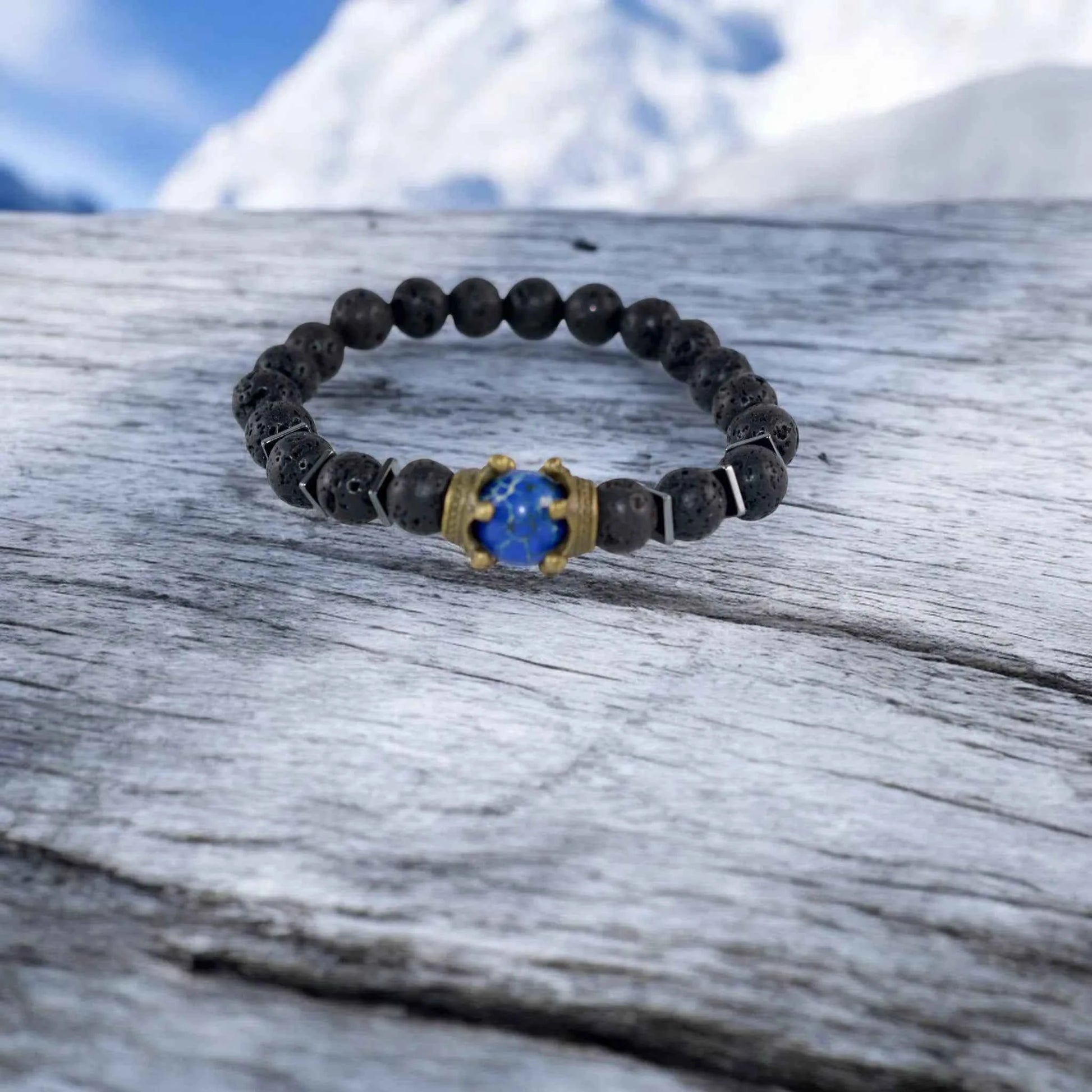 Bracelet Homme Pierre de Lave et Lapis Lazuli Couronne - Bijou Volcanique La Réunion