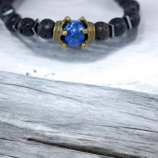 Bracelet Homme Pierre de Lave et Lapis Lazuli Couronne - Bijou Volcanique La Réunion