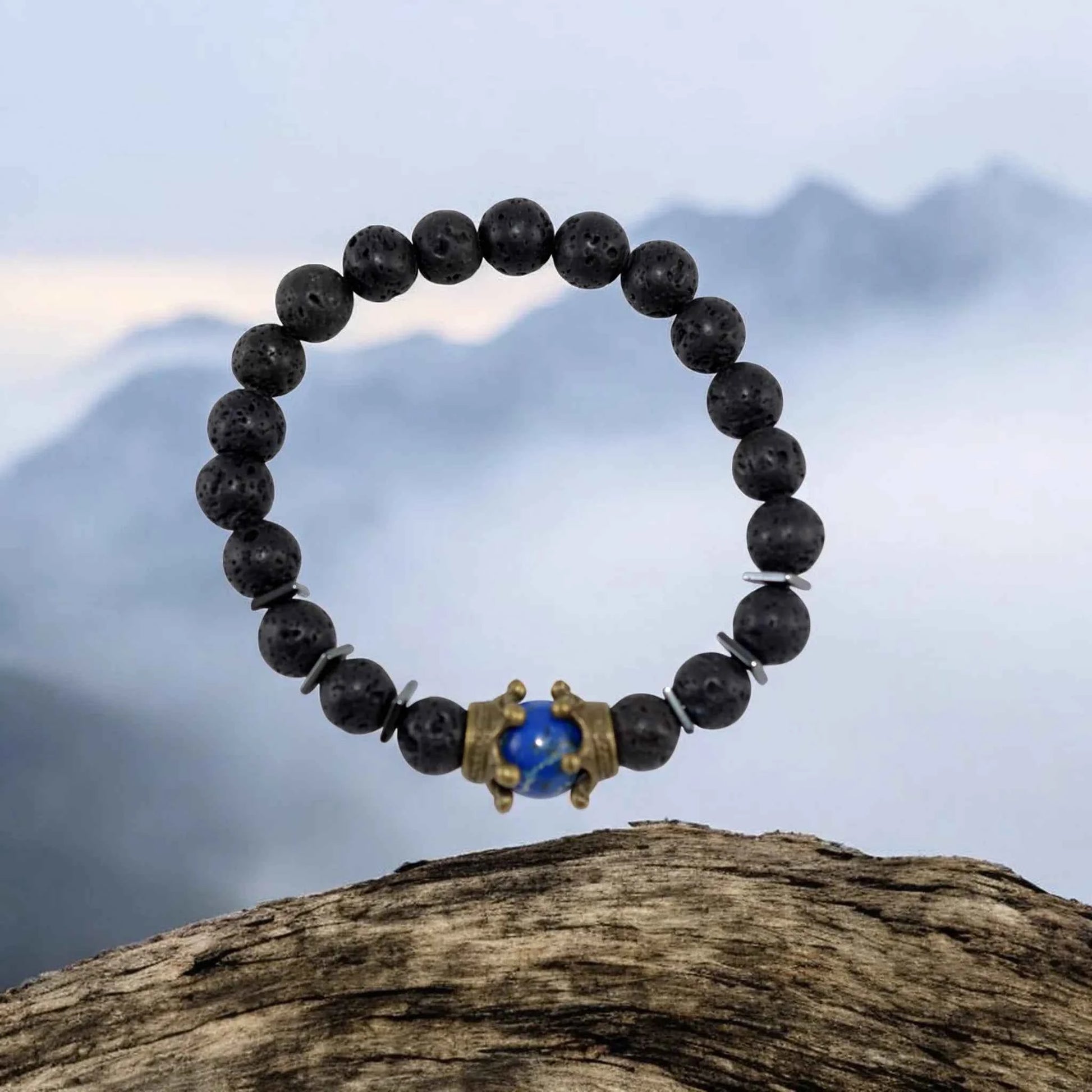 Bracelet Homme Pierre de Lave et Lapis Lazuli Couronne - Bijou Volcanique La Réunion