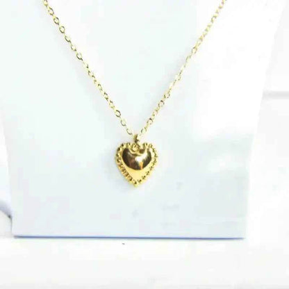 Collier avec Pendentif Cœur en Acier Inoxydable | Bijou Tendance à La Réunion - Reunivente.re