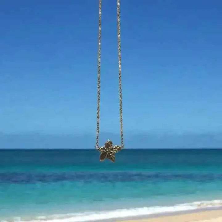 Collier Fleur Tropicale en Acier Inoxydable - Reunivente.re